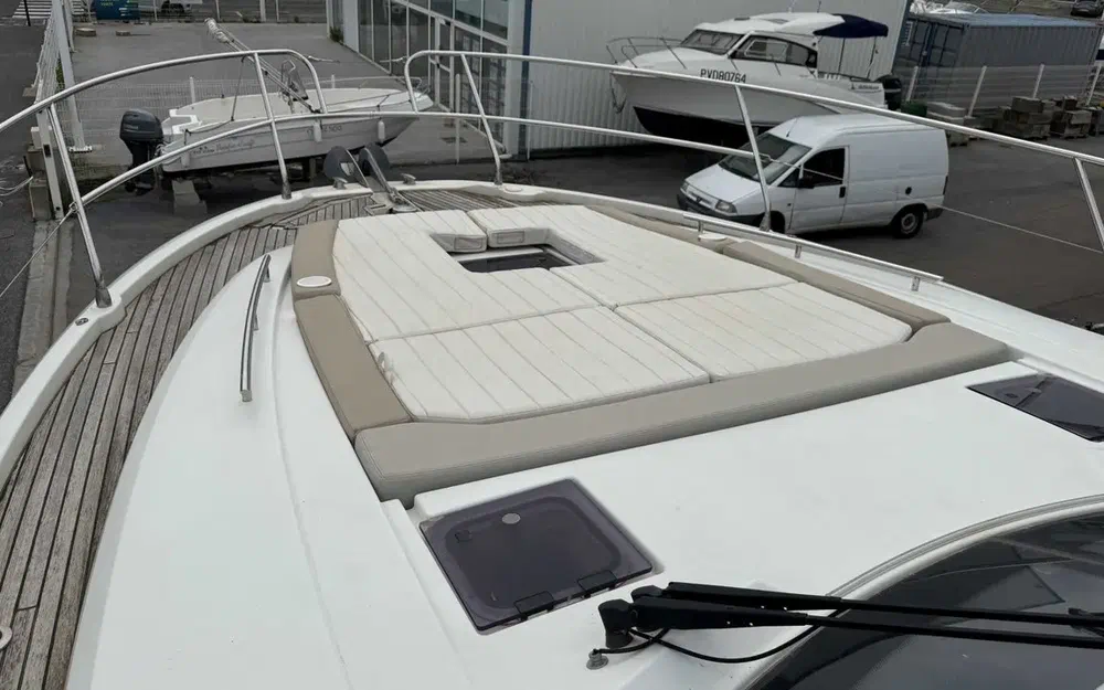 slider 6 Jeanneau Leader 46