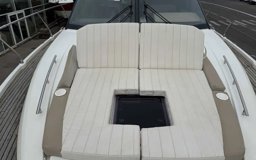 slider 8 Jeanneau Leader 46