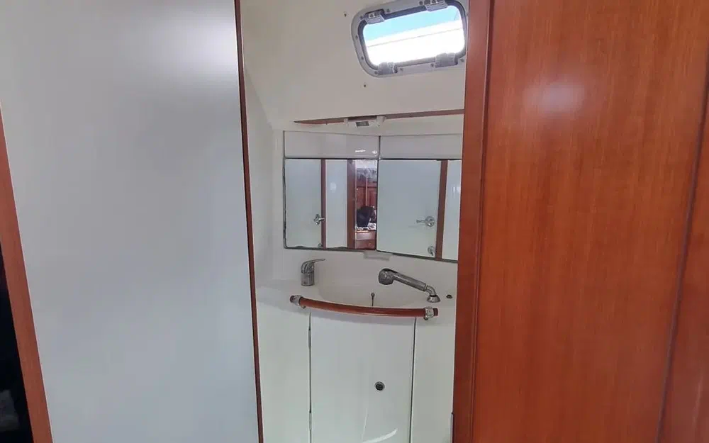 slider 13 Beneteau Oceanis 423