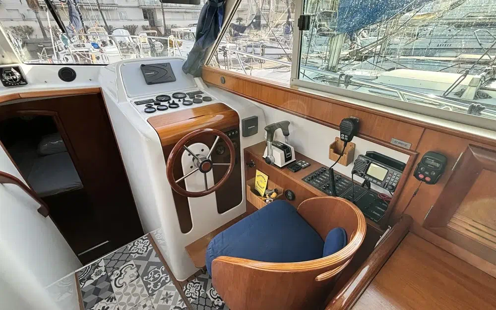 slider 15 Beneteau Antares 10.80