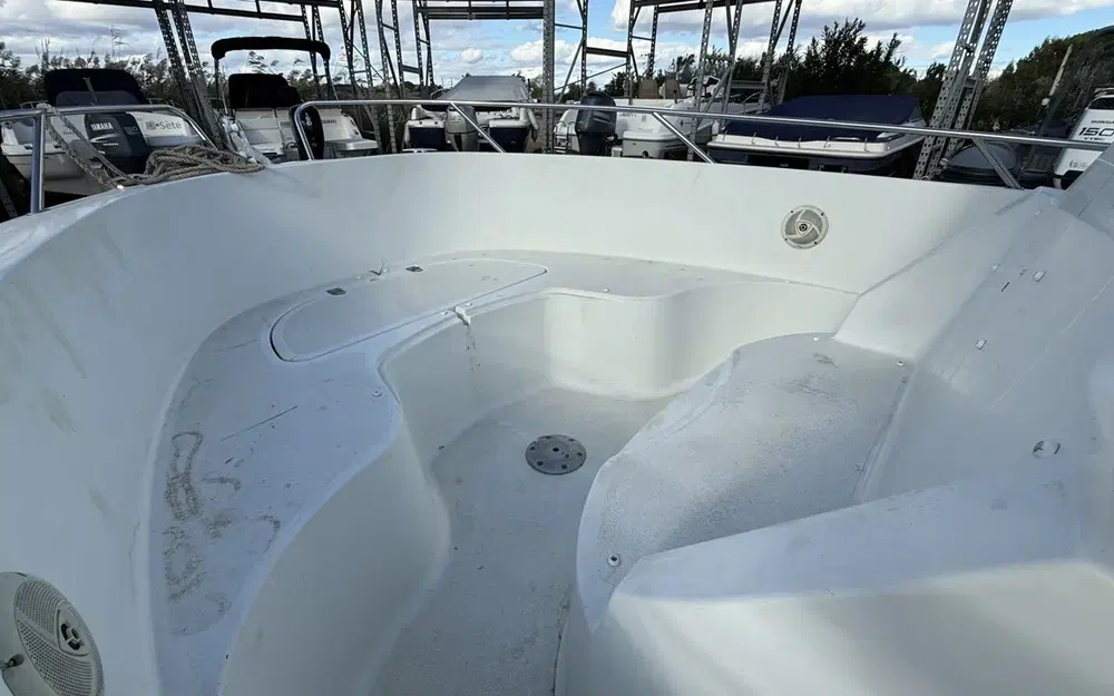 slider 9 Pacific Craft  670 Open