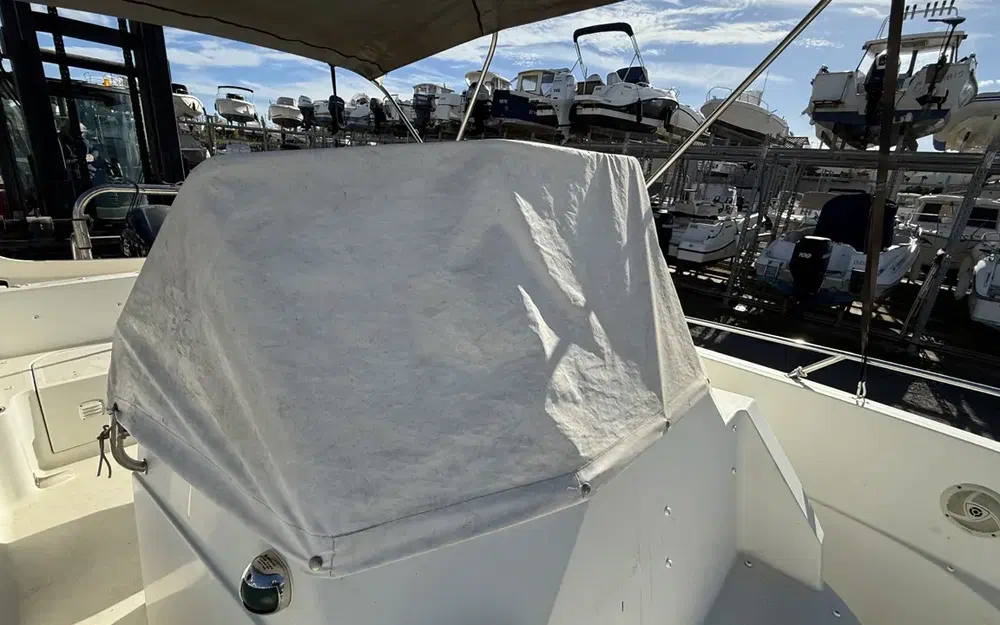 slider 10 Pacific Craft  670 Open