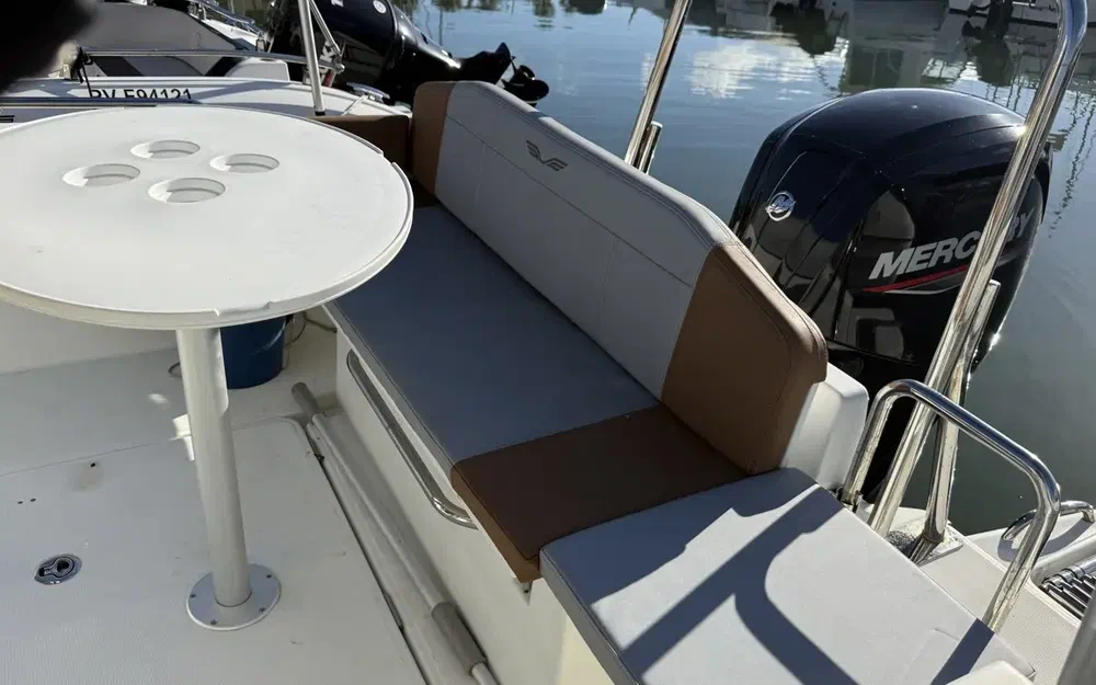 slider 17 Beneteau Flyer 6 SUNdeck