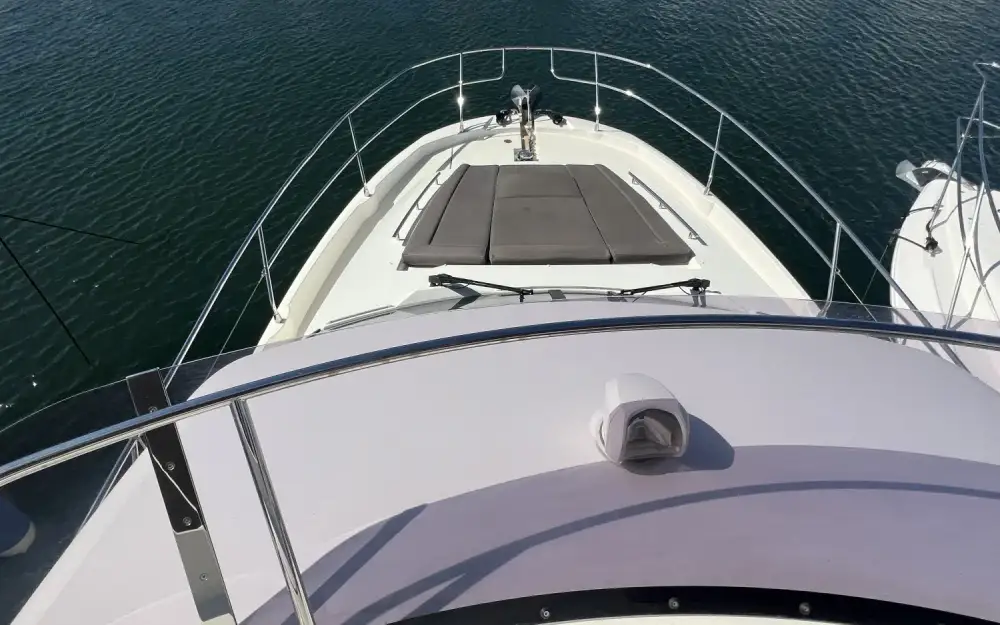 slider 10 Jeanneau Prestige 420 Fly