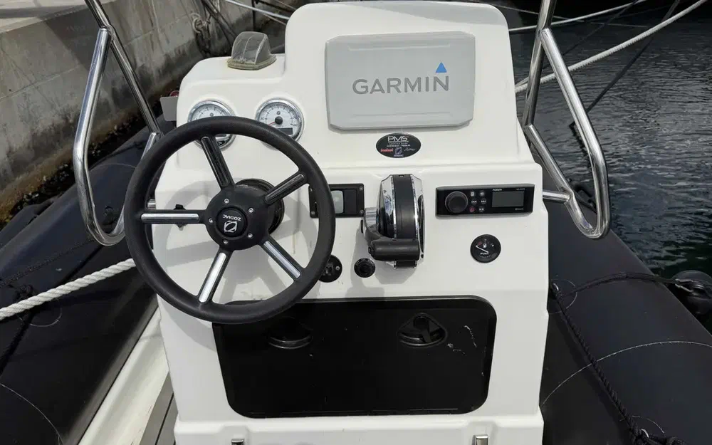 slider 2 Zodiac Pro Open 550