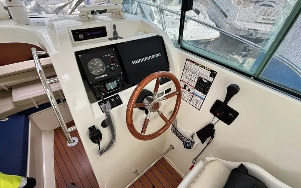 slider 10 Jeanneau Merry Fisher 655