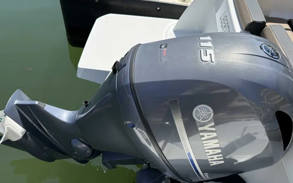 slider 18 Jeanneau Merry Fisher 605