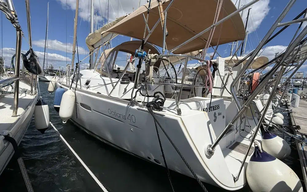 slider 0 Beneteau Oceanis 40