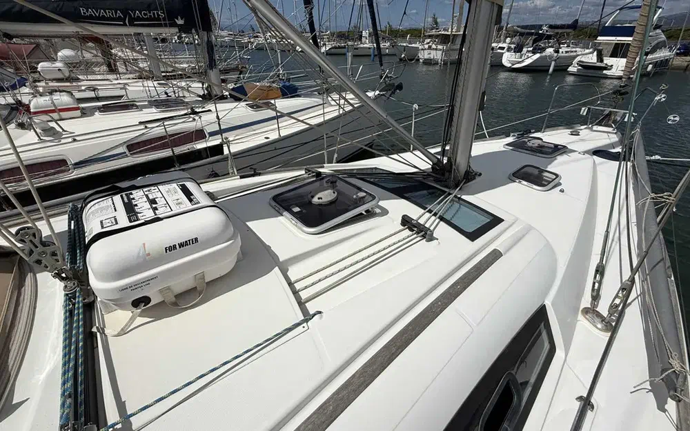 slider 8 Beneteau Oceanis 40