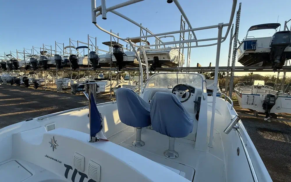 slider 4 Jeanneau Cap Camarat 6.5 CC