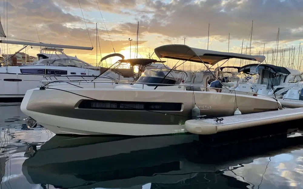 slider 1 Invictus  280 GT