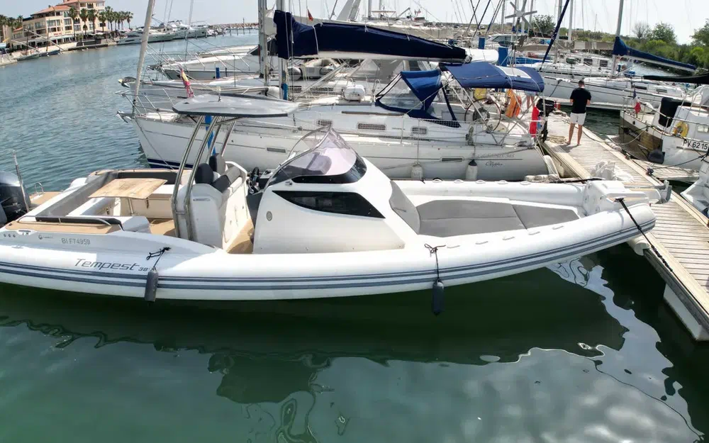 slider 0 Capelli Tempest 38