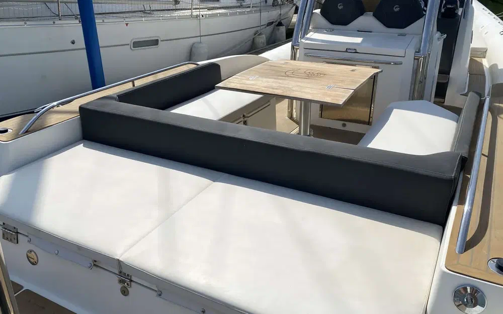 slider 11 Capelli Tempest 38