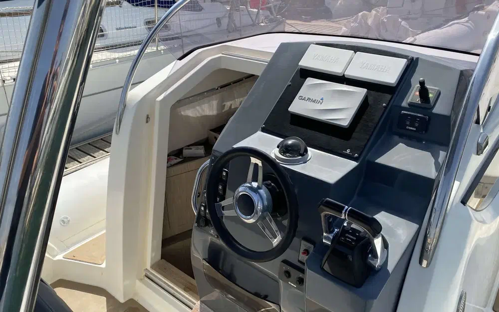 slider 6 Capelli Tempest 38