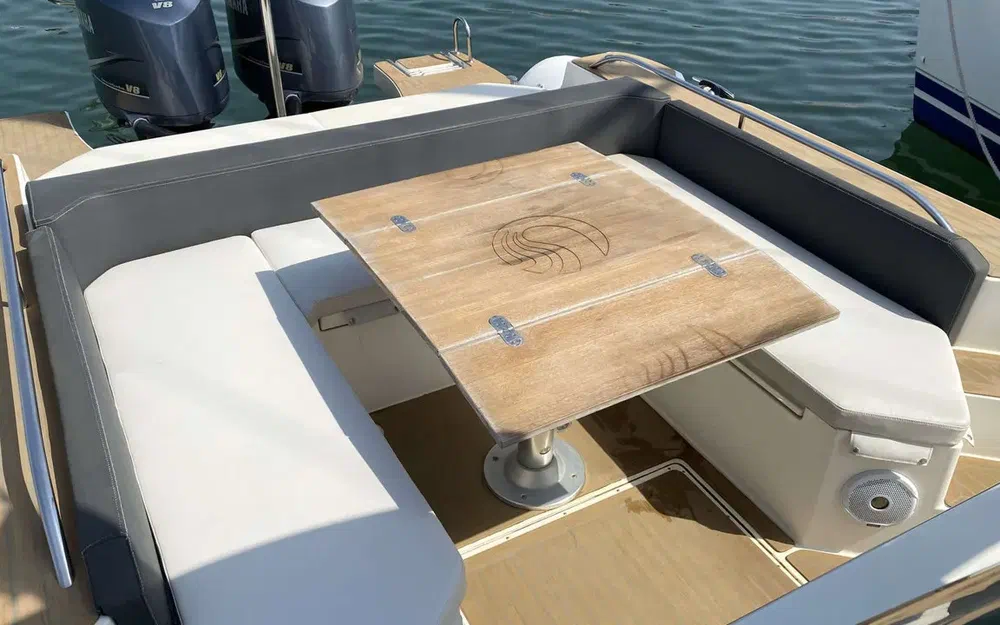 slider 8 Capelli Tempest 38