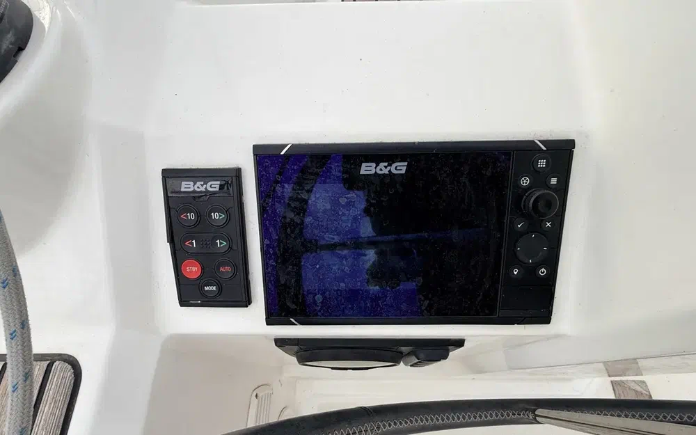 slider 9 Beneteau Oceanis 35.1