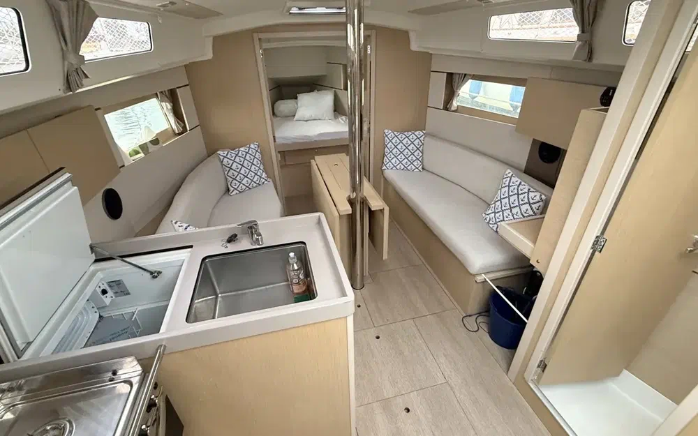 slider 15 Beneteau Oceanis 35.1