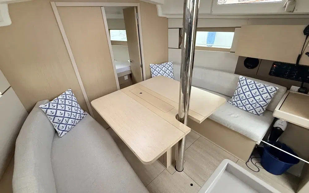 slider 19 Beneteau Oceanis 35.1