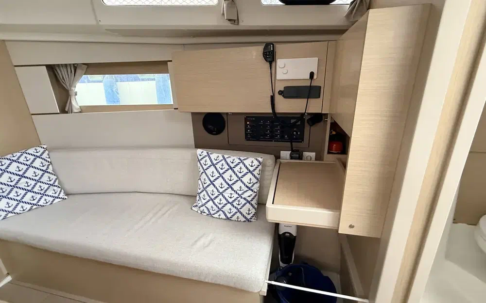 slider 22 Beneteau Oceanis 35.1