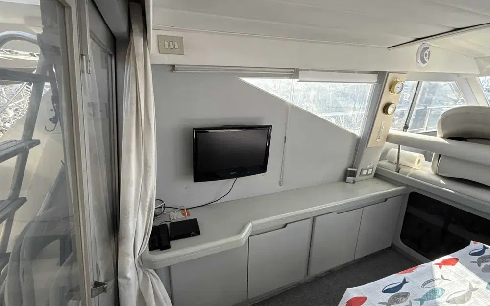 slider 10 Guy Couach  1201