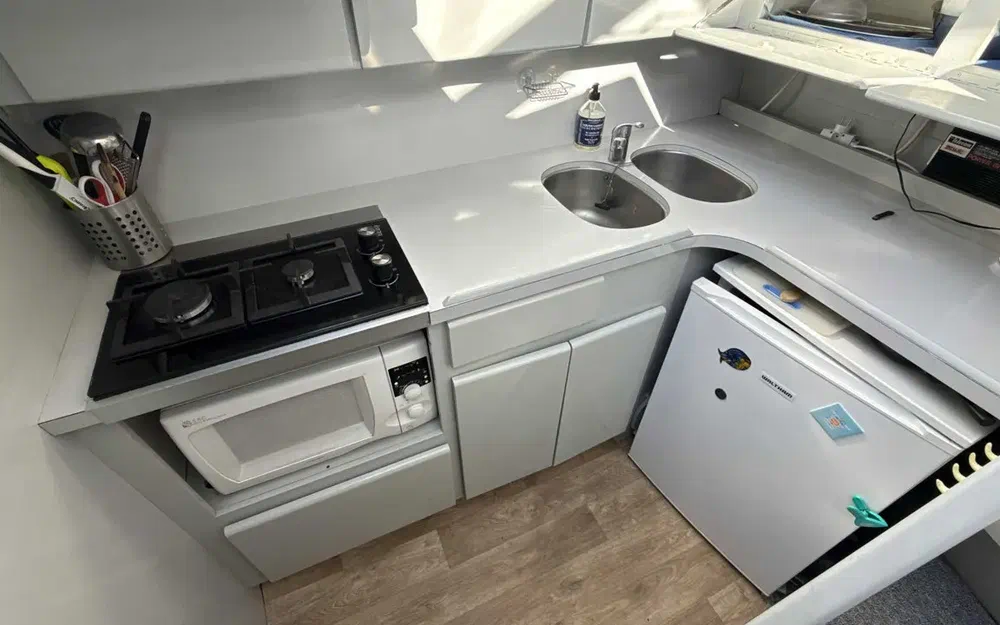 slider 11 Guy Couach  1201