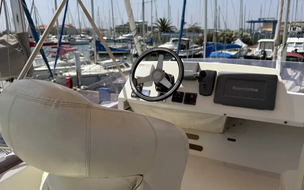 slider 19 Jeanneau Merry Fisher 10