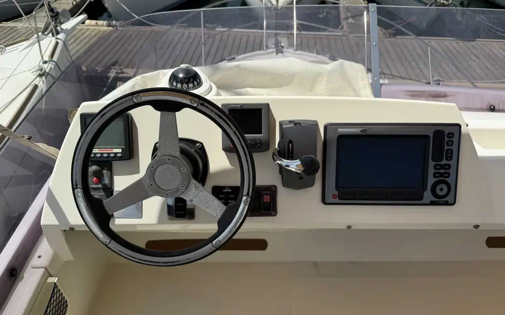 slider 20 Jeanneau Merry Fisher 10