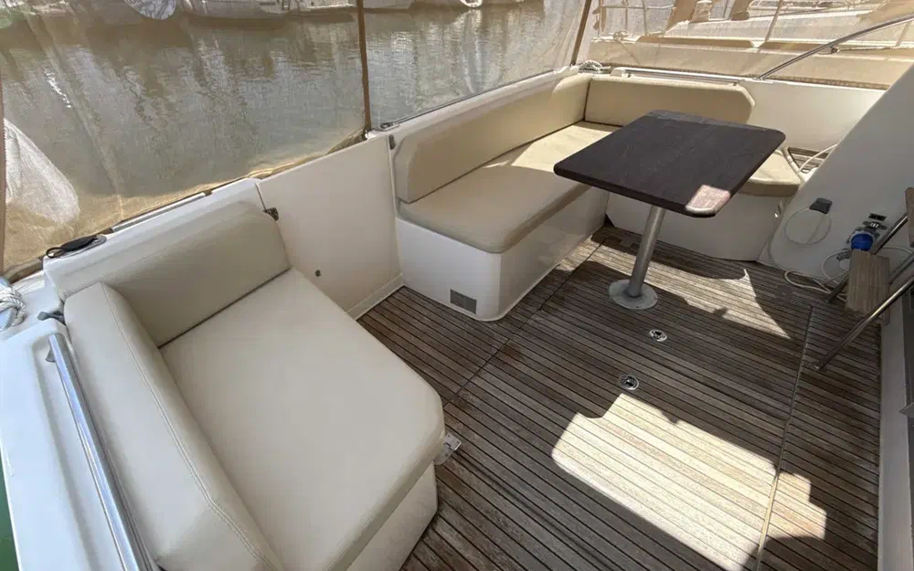 slider 22 Jeanneau Merry Fisher 10