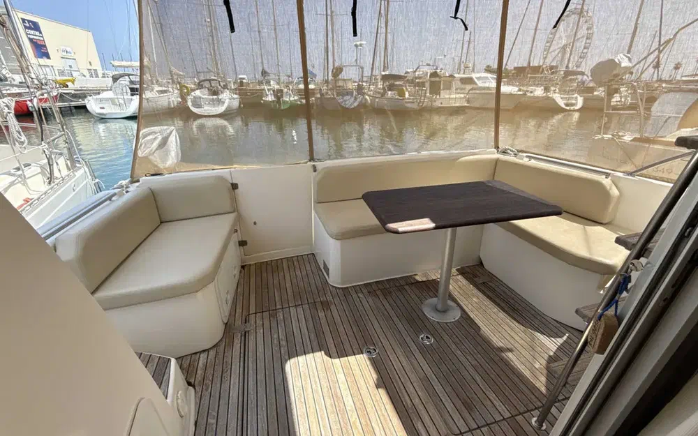 slider 24 Jeanneau Merry Fisher 10