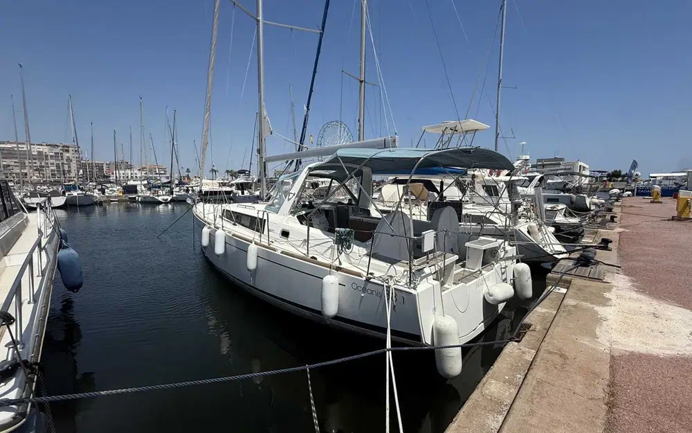 slider 0 Beneteau Oceanis 38.1