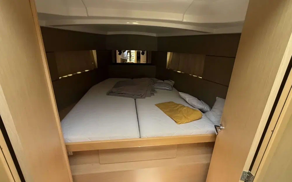 slider 11 Beneteau Oceanis 38.1