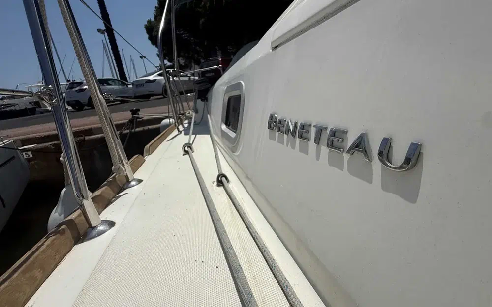 slider 7 Beneteau Oceanis 38.1