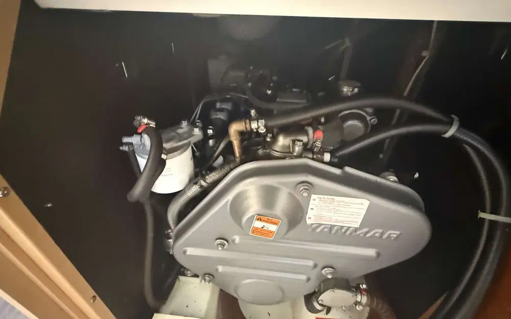 slider 8 Beneteau Oceanis 38.1