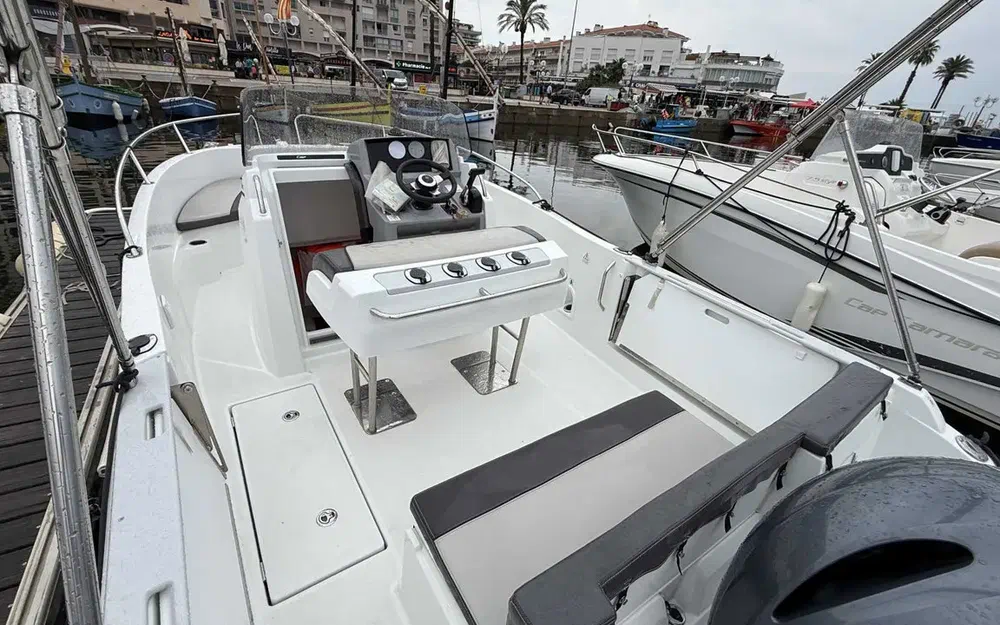 slider 3 Jeanneau Cap Camarat 6.5 CC