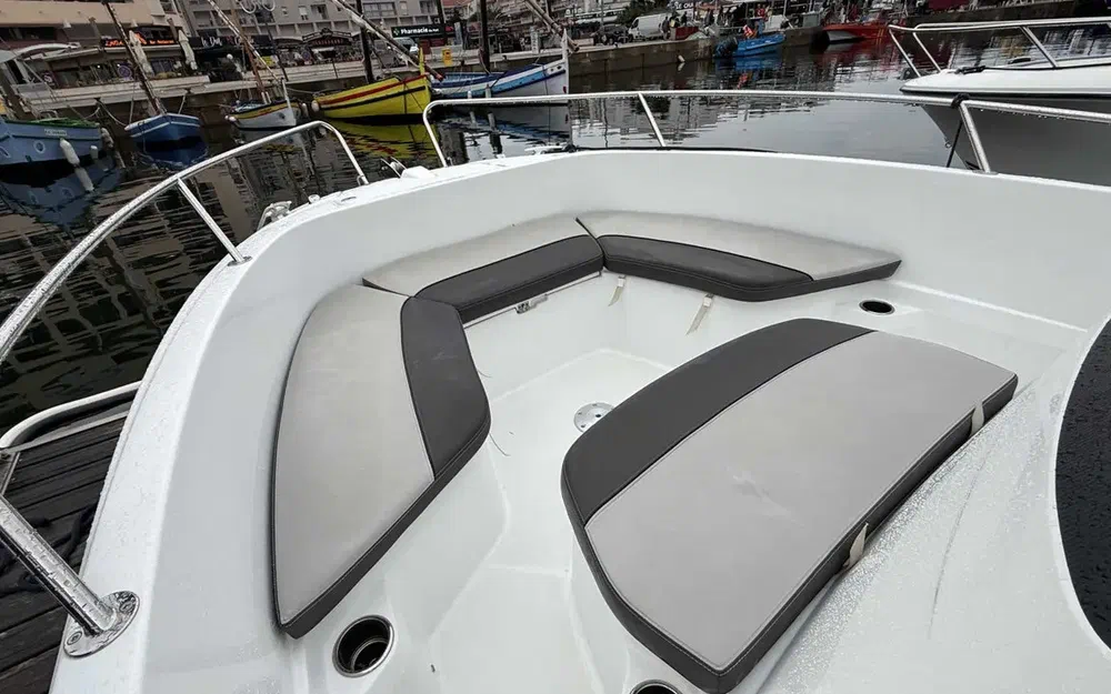 slider 8 Jeanneau Cap Camarat 6.5 CC