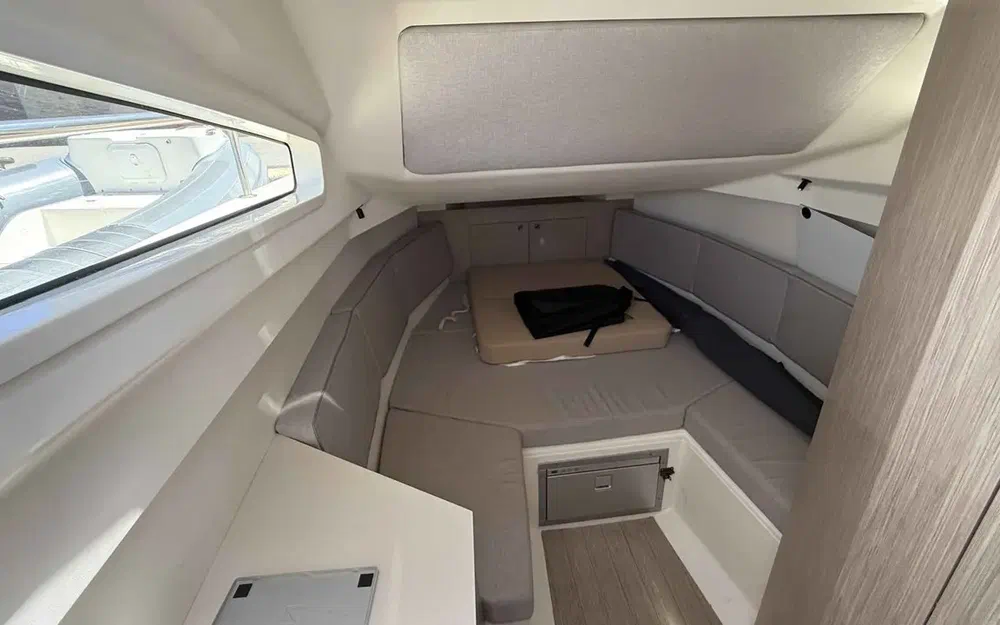 slider 19 Capelli Tempest 1000