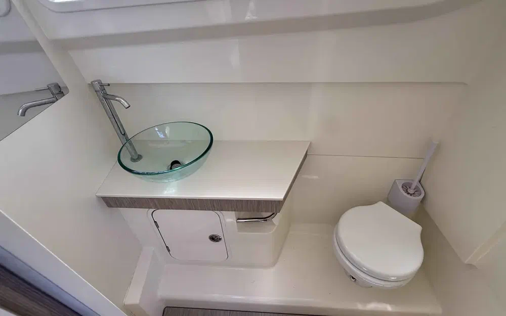 slider 21 Capelli Tempest 1000