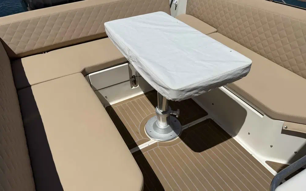 slider 6 Capelli Tempest 1000