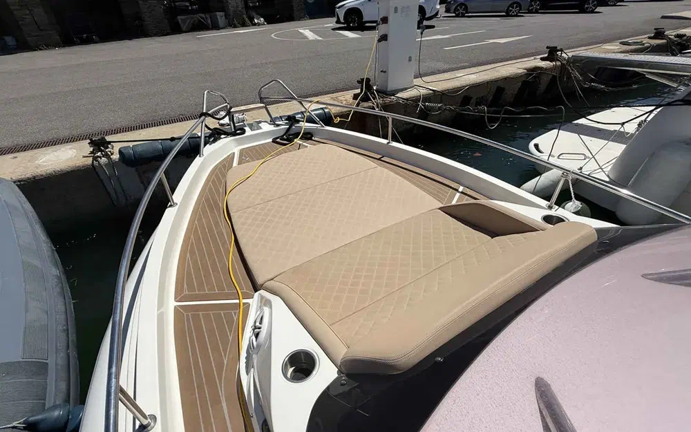 slider 8 Capelli Tempest 1000WA