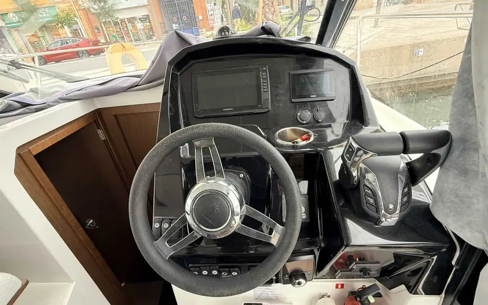 slider 11 Jeanneau Merry Fisher 895