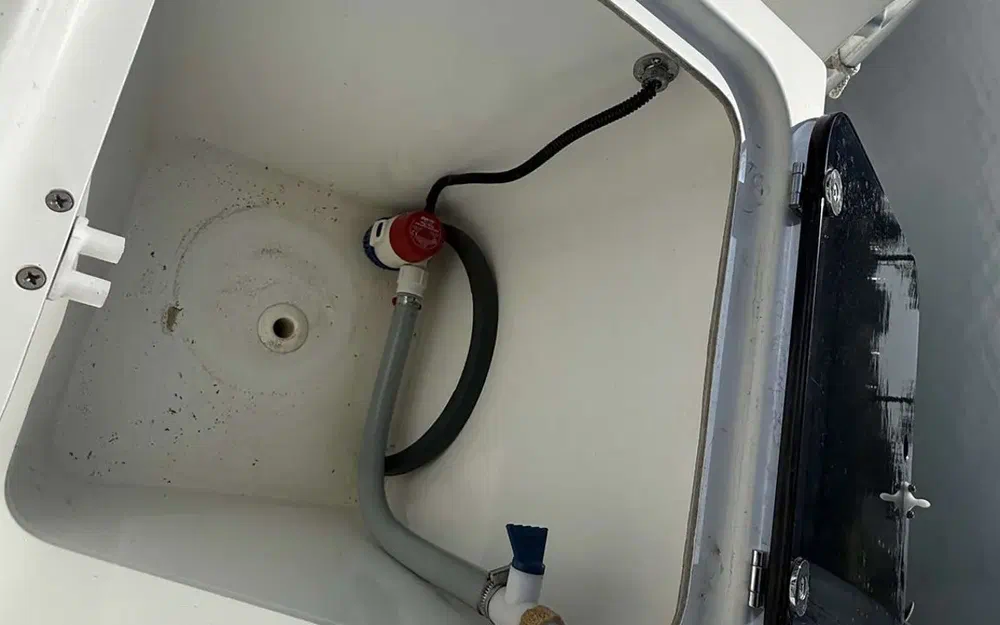 slider 6 Beneteau Flyer 8.8 SUNdeck