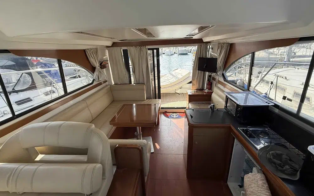 slider 20 Beneteau Antares 42