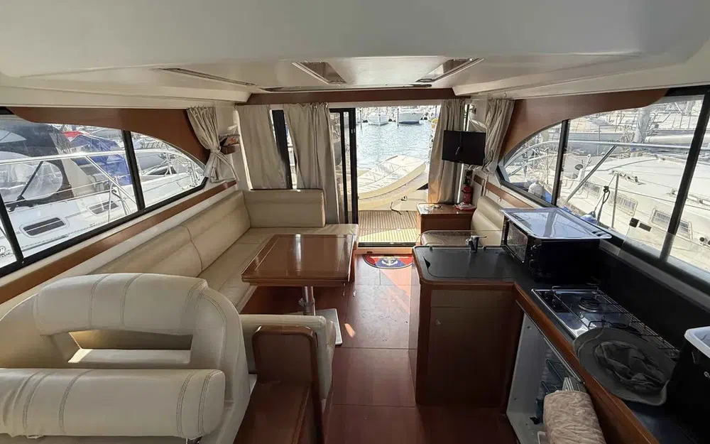slider 21 Beneteau Antares 42