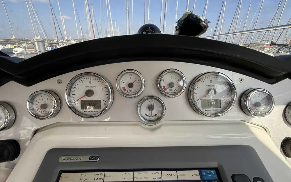 slider 24 Beneteau Antares 42