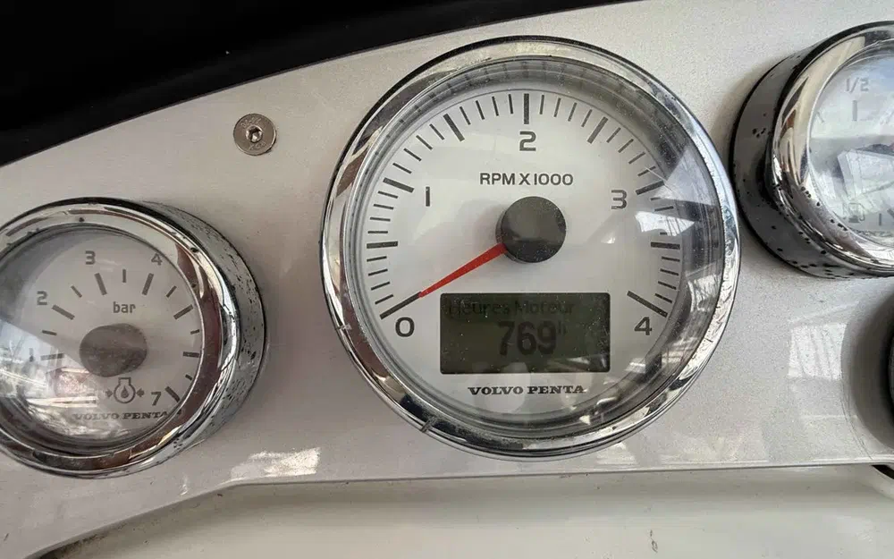 slider 25 Beneteau Antares 42