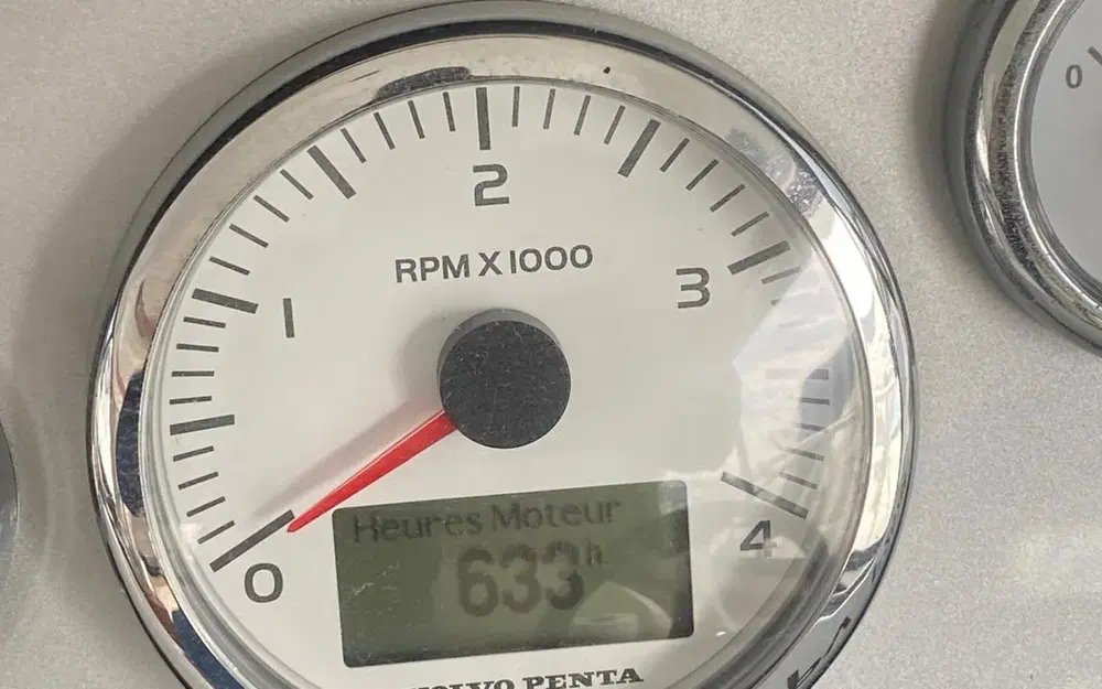 slider 17 Beneteau Antares 36