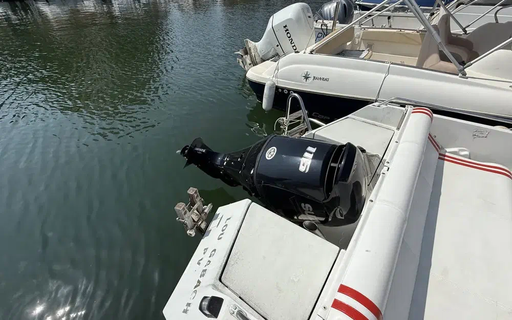 slider 9 Beneteau Flyer 560