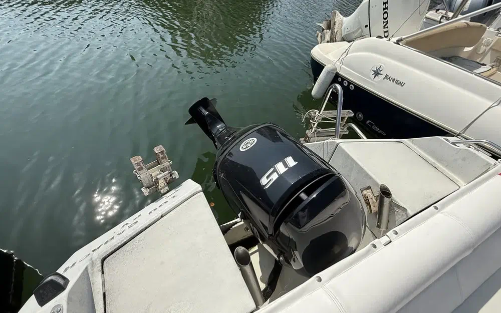 slider 14 Beneteau Flyer 560