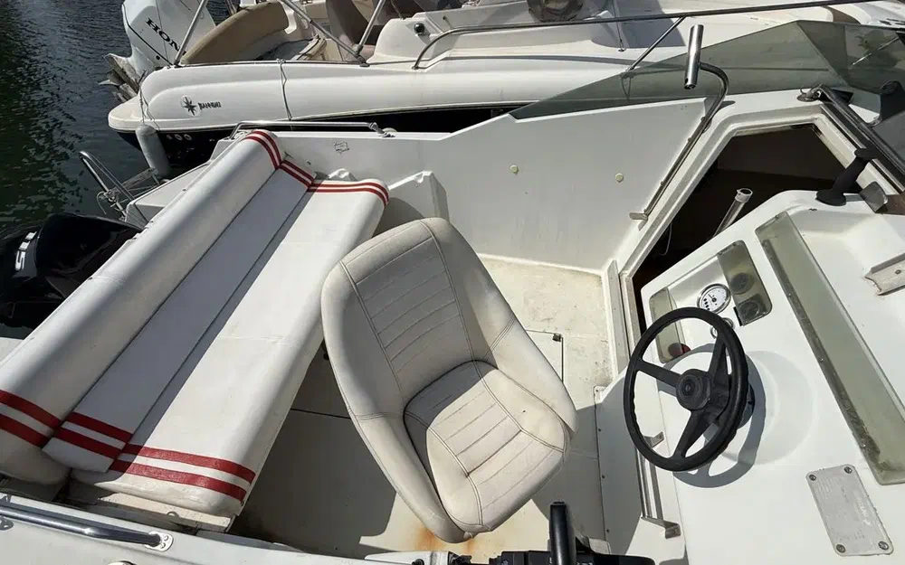slider 6 Beneteau Flyer 560