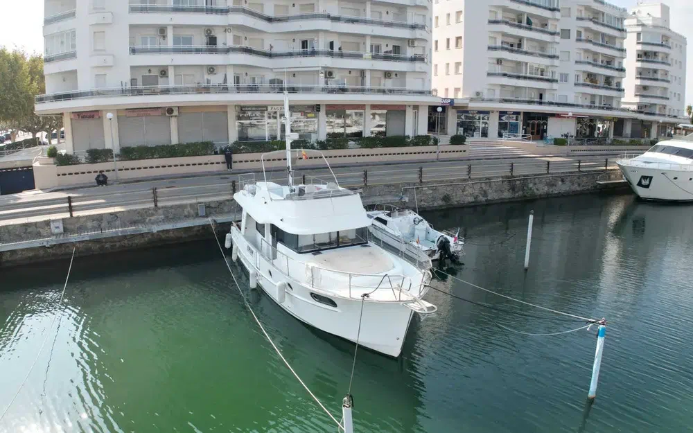 slider 5 Beneteau Swift Trawler 44